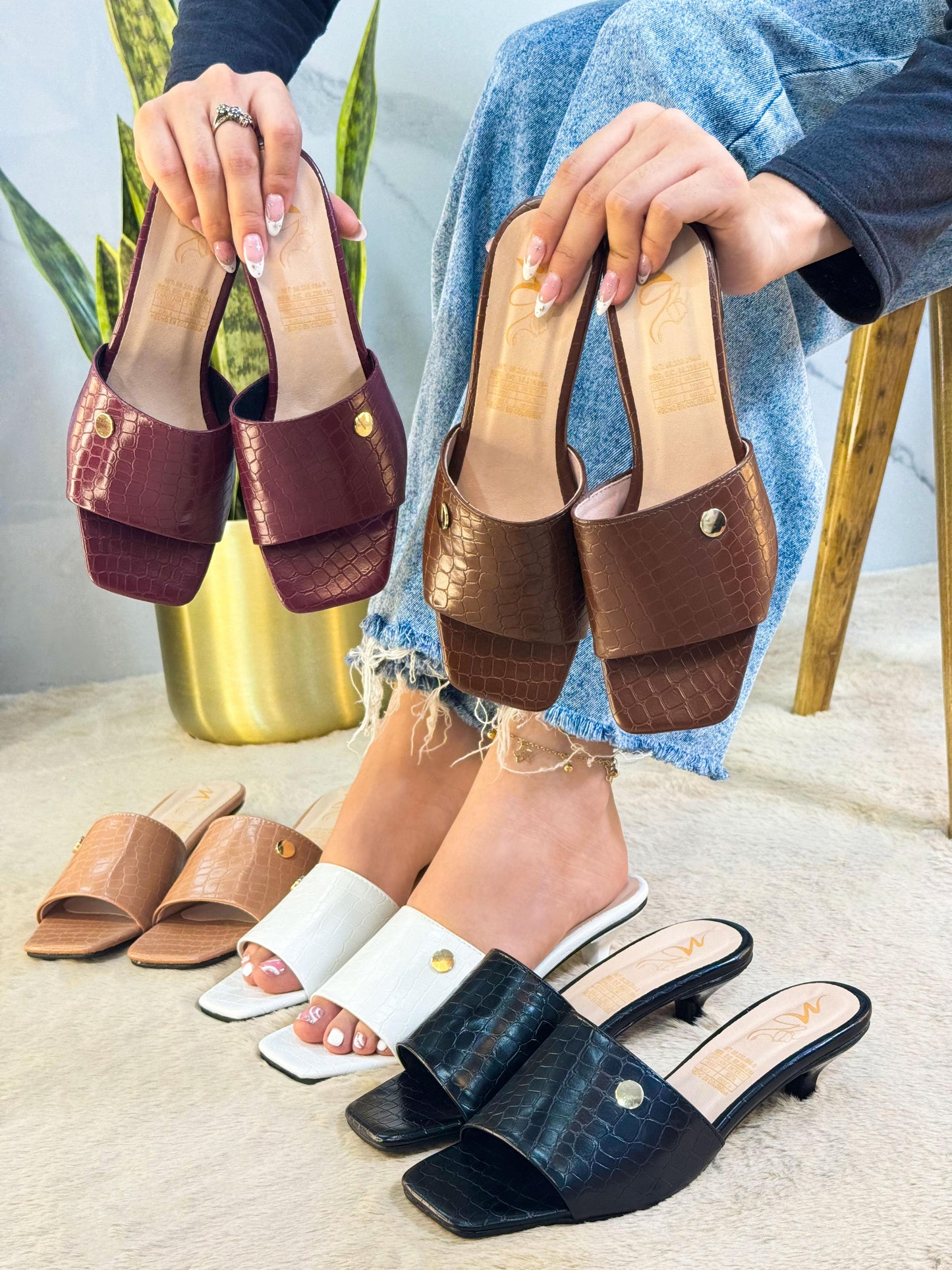 Sandalia Plana Croco Eleganza Comfort