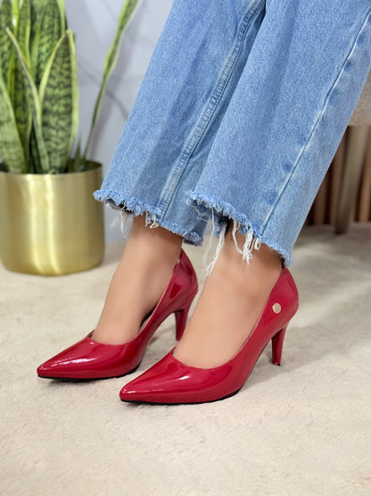 Tacón Stilettos Poder y Elegancia en Cada Paso