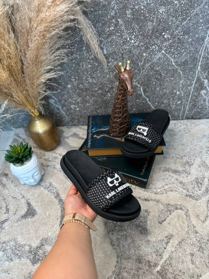 Sandalias KA