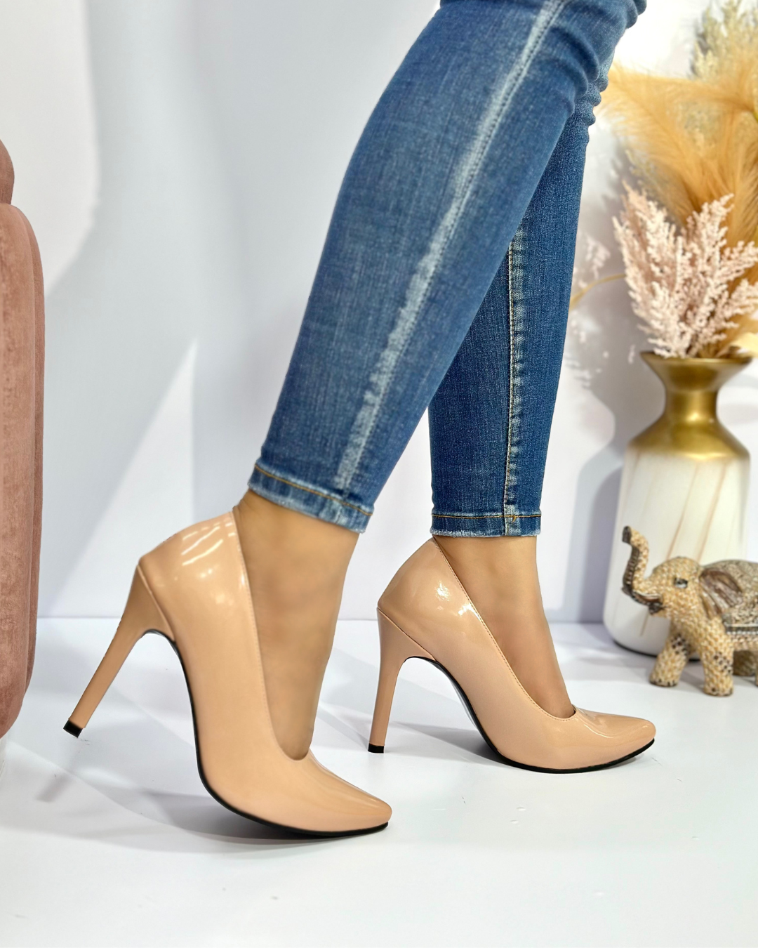 Tacón Stilettos Poder y Elegancia en Cada Paso